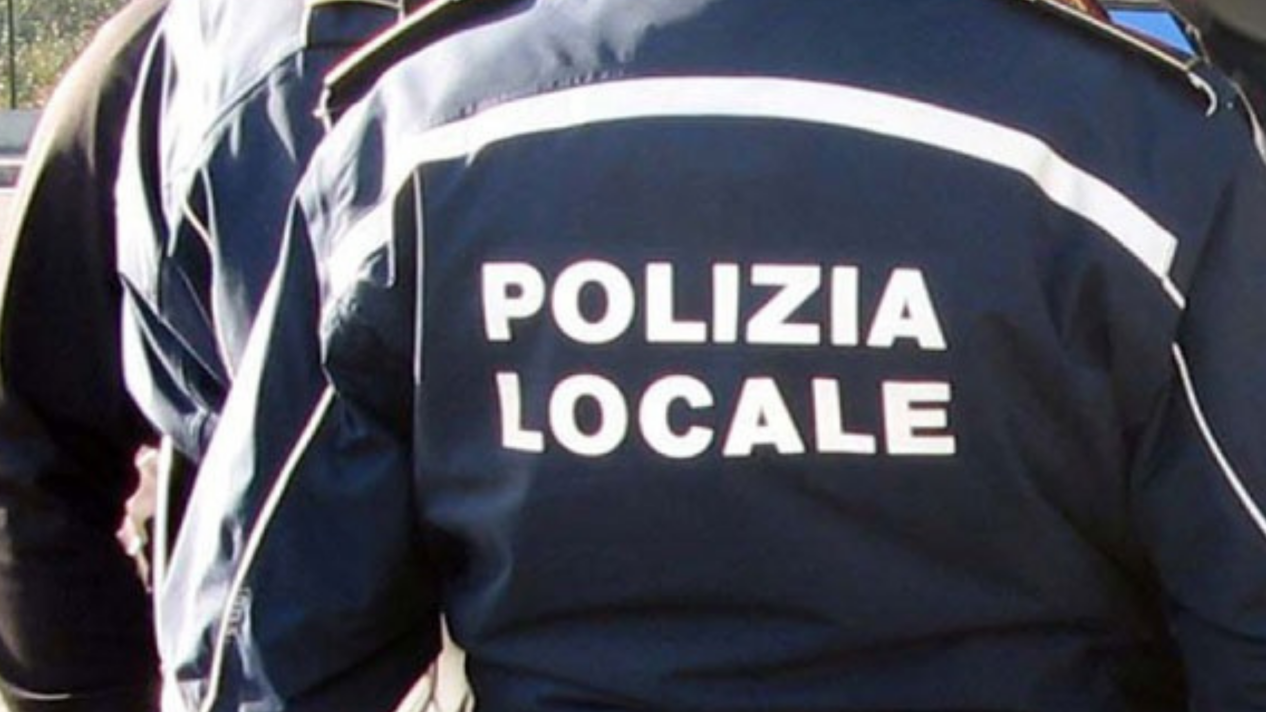 Oggetti preziosi contraffatti, sequestro dell’Agenzia delle dogane e polizia locale