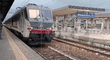 Treni, dopo dodici anni ripartono le linee ferroviarie Asti-Alba e Casale-Mortara